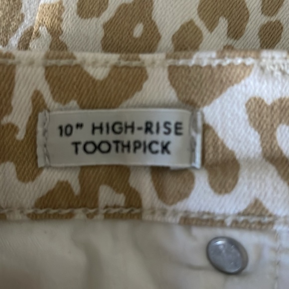 J. Crew 10" highest-rise toothpick jean in safari leopard - Picture 6 of 12